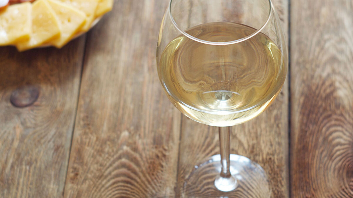 Bourgogne blanc : comment choisir le vin parfait pour vos repas ?