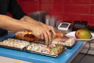 Comment la cuisine japonaise inspire les sushis en livraison à Marseille ?