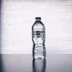 Comment savoir si une bouteille plastique est réutilisable ?